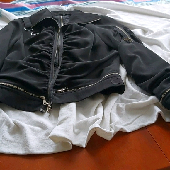 Jacket - Picture 2 of 4